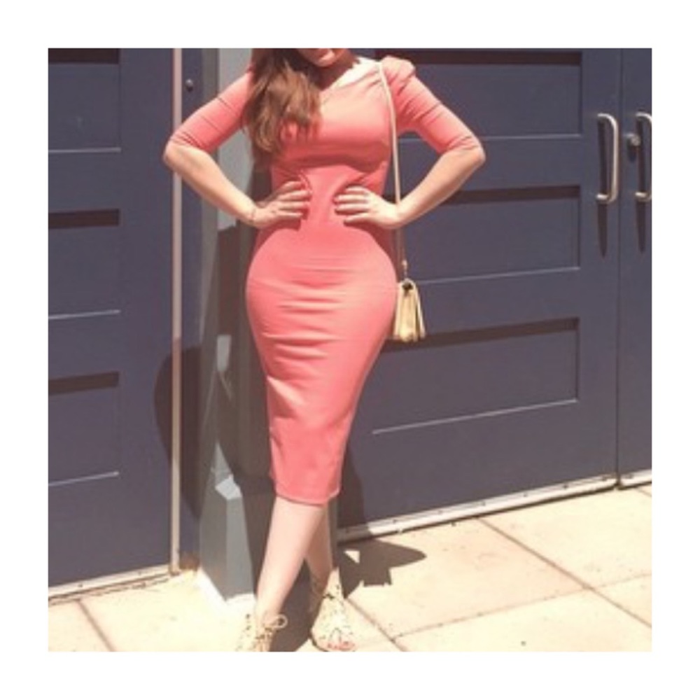 Peach/ Pink Dress Has Shoulder Padding